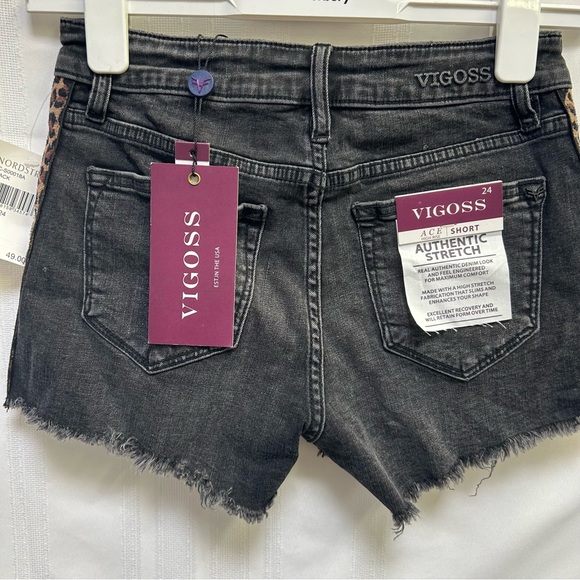 Vigos Women's High Rise Denim Shorts Size 24 Ace Animal Trim Cut off NWT - Picture 3 of 4